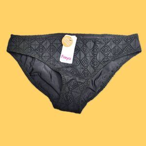 NWT Freya Nomad Nights Hipster Bikini Bottoms Size Medium Swimsuit Beach Pool